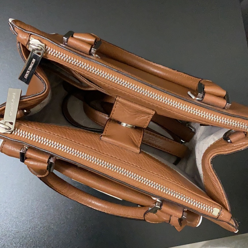 Michael Kors Purse - Picture 6 of 11